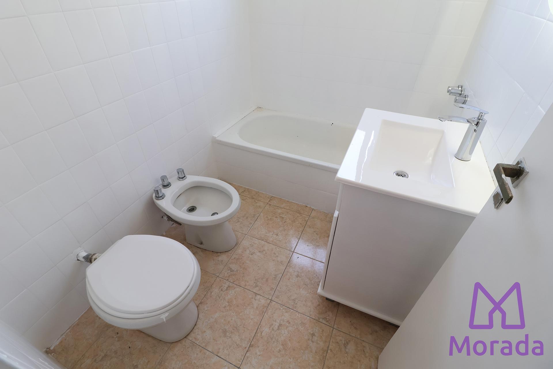 7538240_45357699036089308437801870293126370076789943527440223852937593067153185001429