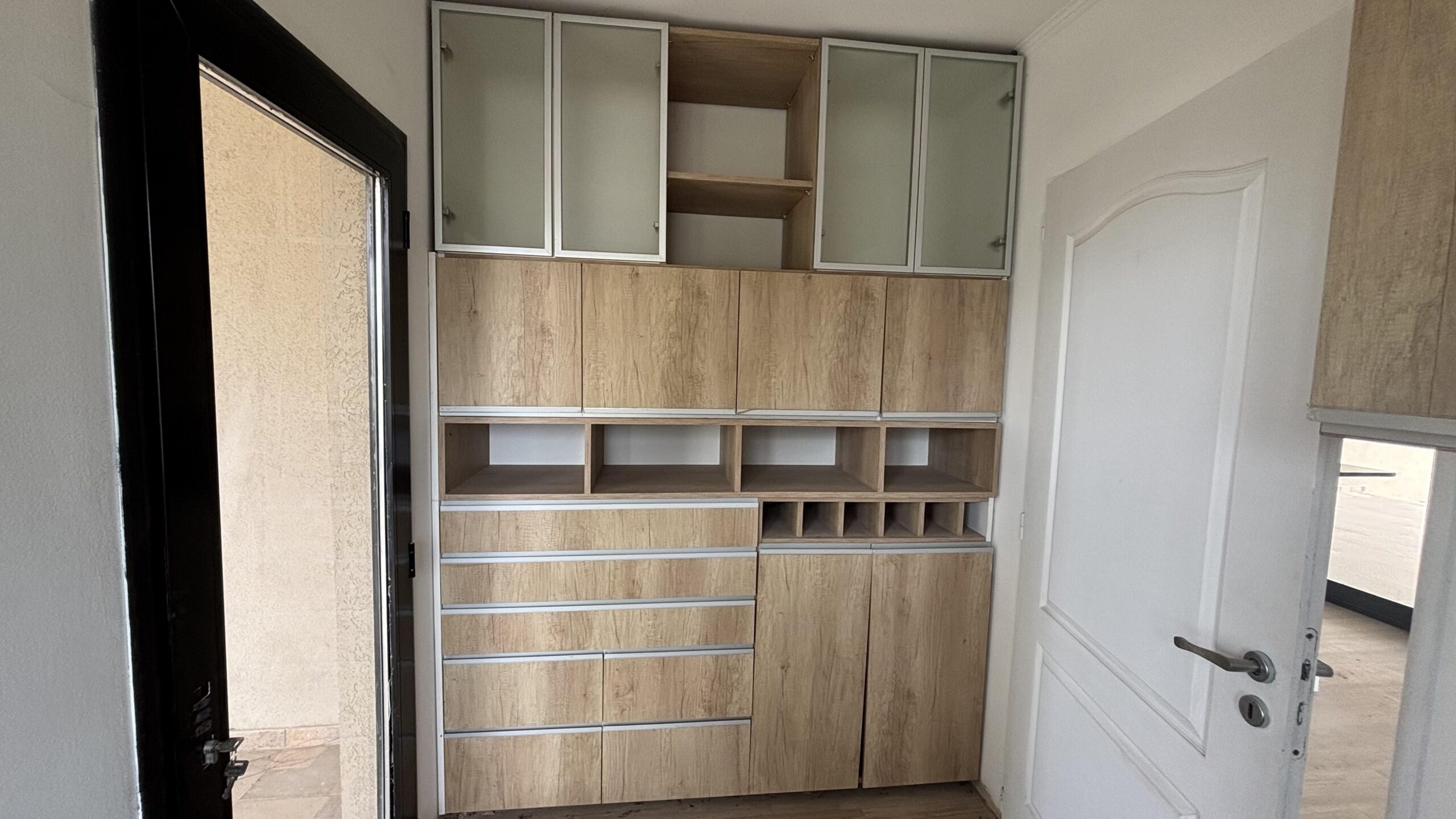 7647318_31847146193229549802489880881642339716267584072233524912645738815136989909384